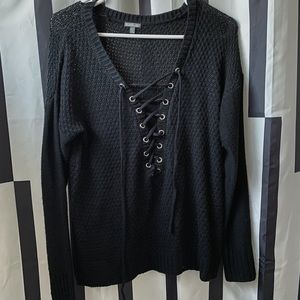 CHARLOTTE RUSSE BLACK SWEATER